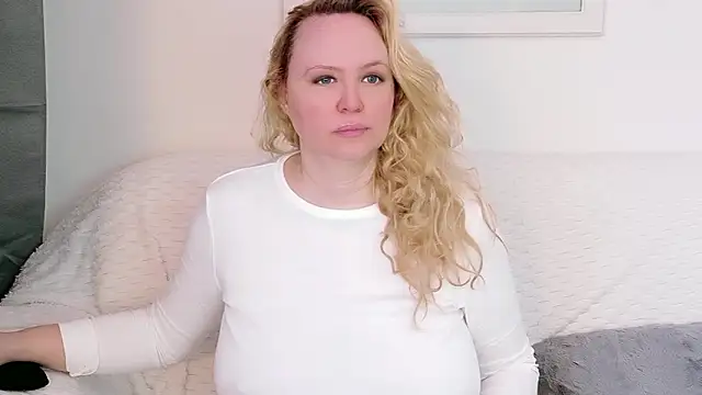 Sarah4you online show from 01/17/26, 02:00