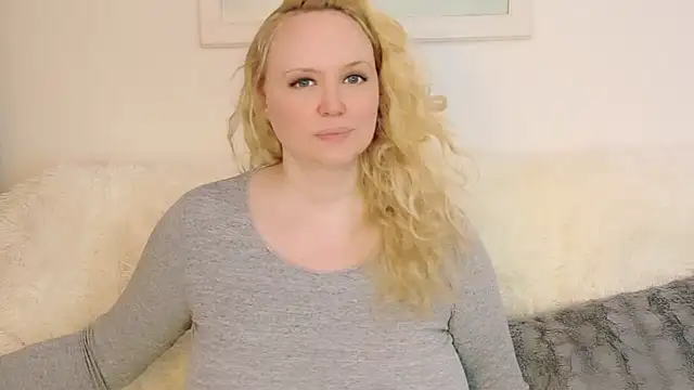 Sarah4you online show from 04/02/26, 04:59