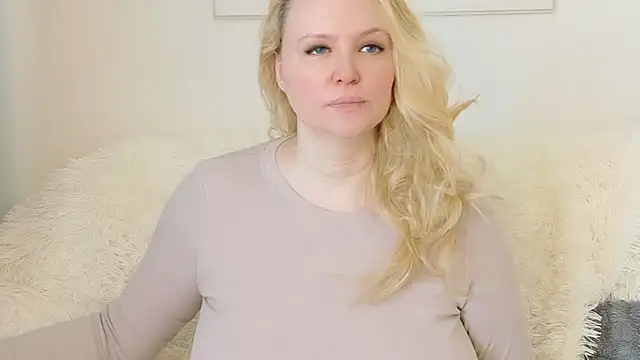 Sarah4you online show from 04/26/26, 02:37