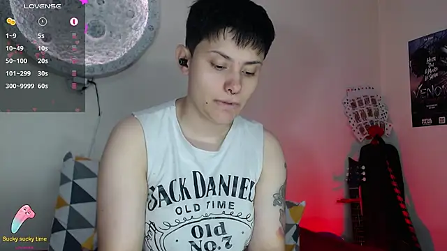 girl intense444 online show from 01/16/25, 04:28