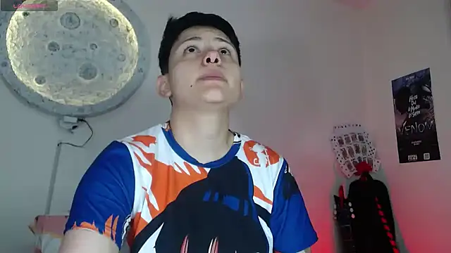 girl intense444 online show from 02/02/25, 01:30