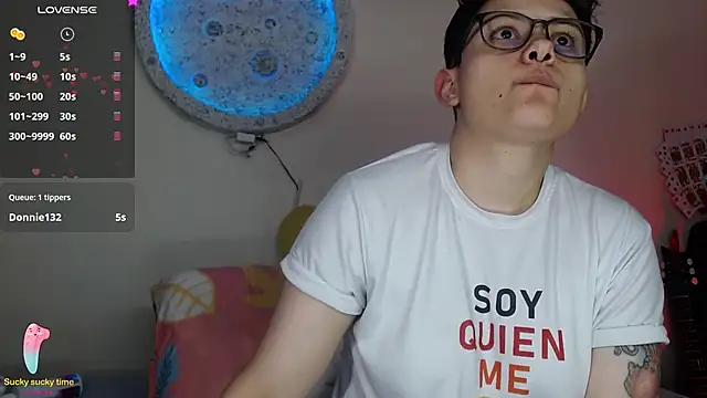 girl intense444 online show from 02/05/25, 04:14