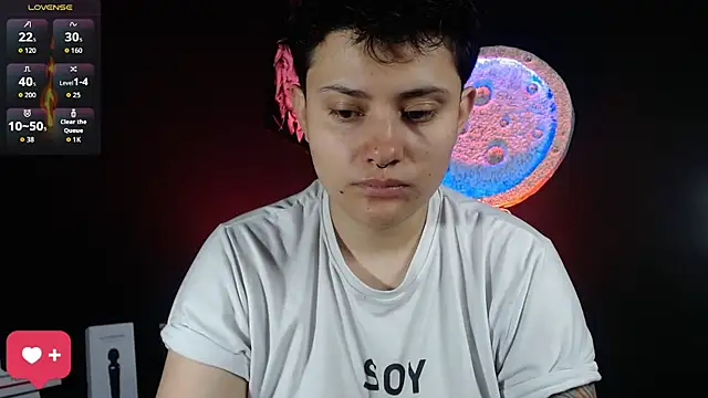 girl intense444 online show from 10/03/25, 01:08