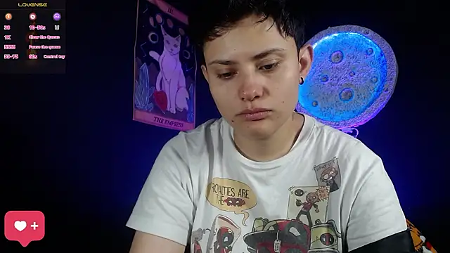 Snapshot of girl_intense444 chatting on 02/03/26, 01:27 girl intense444 online show from 02/03/26, 01:27