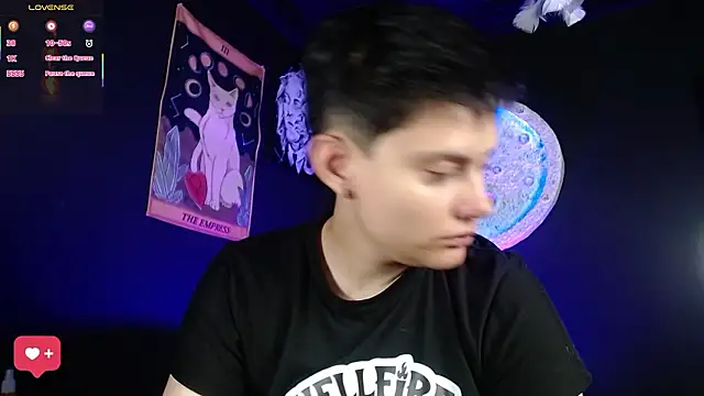 Snapshot of girl_intense444 chatting on 02/11/26, 12:54 girl intense444 online show from 02/11/26, 12:54