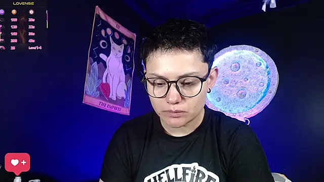 Snapshot of girl_intense444 chatting on 02/12/26, 12:55 girl intense444 online show from 02/12/26, 12:55