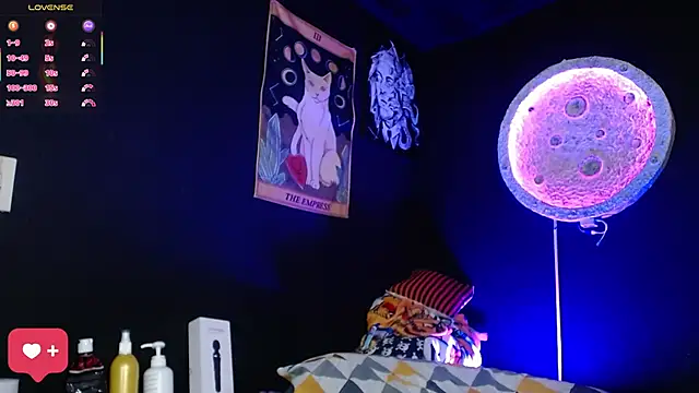 Snapshot of girl_intense444 chatting on 02/21/26, 01:12 girl intense444 online show from 02/21/26, 01:12