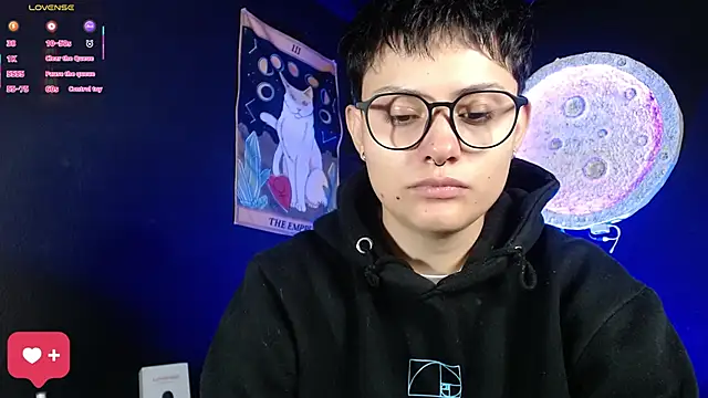 girl intense444 online show from 03/10/26, 01:16