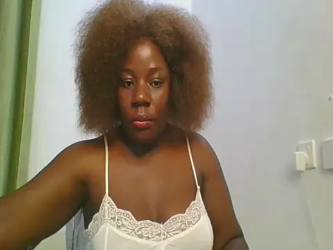 Snapshot of Deliciousgal chatting on 03/17/25, 02:19 Deliciousgal online show from 03/17/25, 02:19