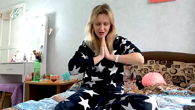 ModelEva online show from 01/25/25, 09:47