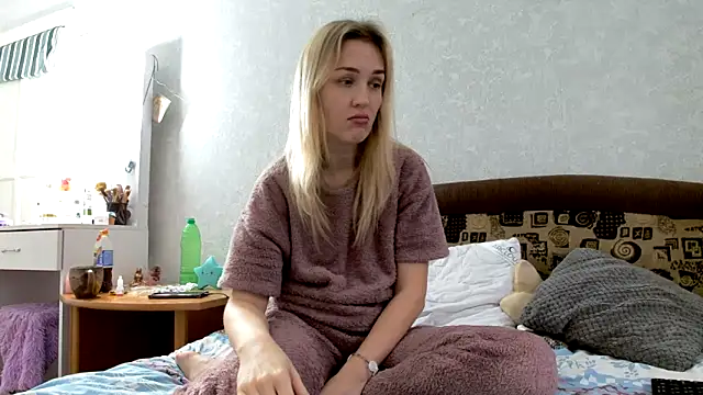 ModelEva online show from 02/01/25, 10:37