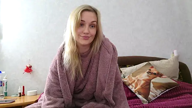 ModelEva online show from 10/24/25, 06:21