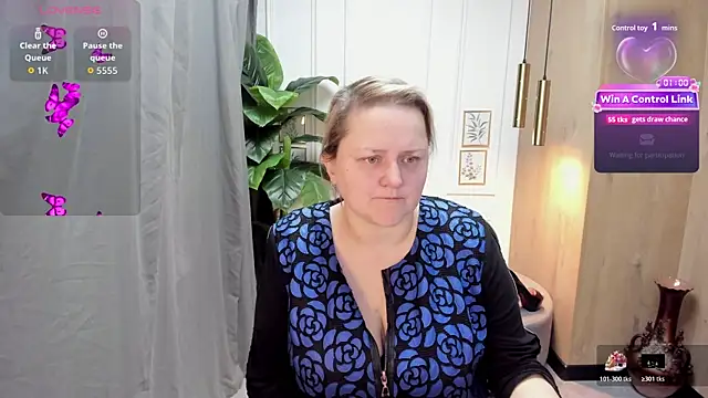 ScarlettSoft online show from 04/10/26, 05:23