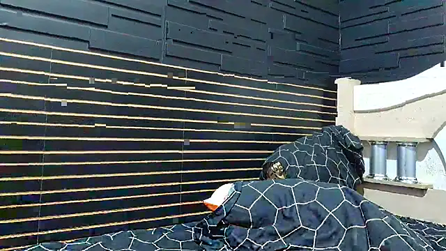 KrikaCat online show from 04/24/26, 06:54