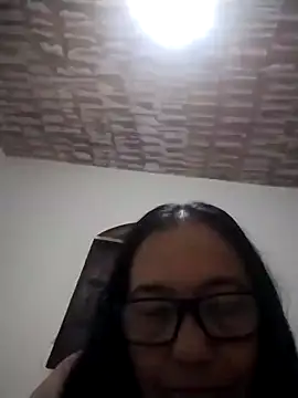 Snapshot of catdool chatting on 01/15/25, 11:40 catdool online show from 01/15/25, 11:40