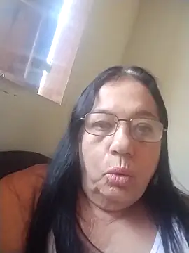 Snapshot of catdool chatting on 11/30/25, 02:32 catdool online show from 11/30/25, 02:32