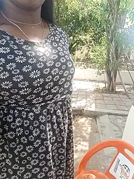 Dhiyapink online show from 02/05/26, 05:56