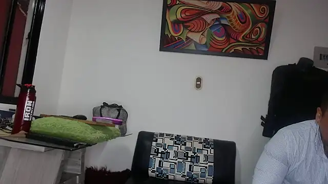 Snapshot of hardrock982 chatting on 04/10/26, 02:00 hardrock982 online show from 04/10/26, 02:00