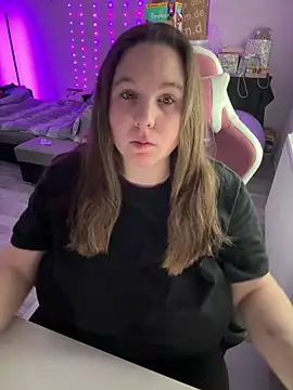 AureliaWinter online show from 02/08/26, 09:34