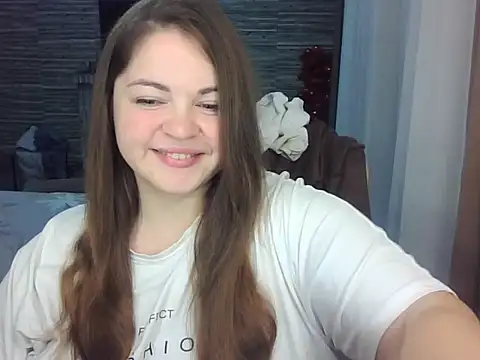 cute  cherry online show from 10/24/25, 07:21