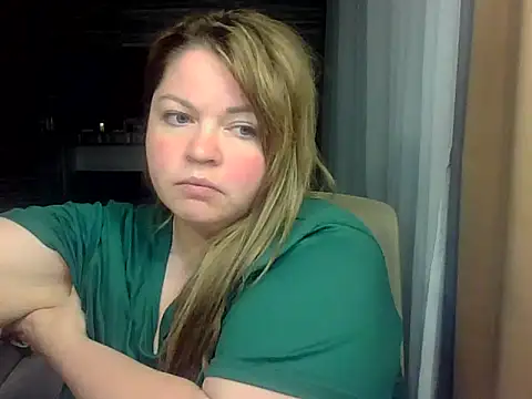 cute  cherry online show from 05/06/26, 09:53