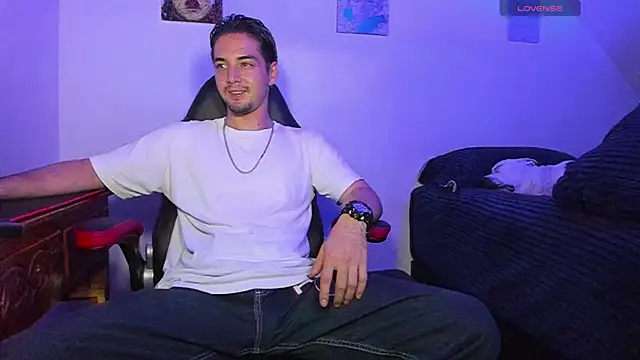 Alex smith00 online show from 01/13/25, 01:45