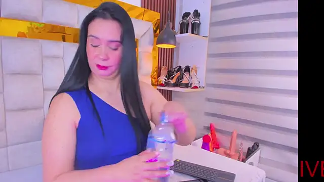 bigass monic online show from 09/18/25, 03:30