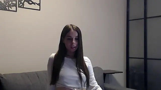 Melanie Scott Richerds online show from 09/28/25, 09:09