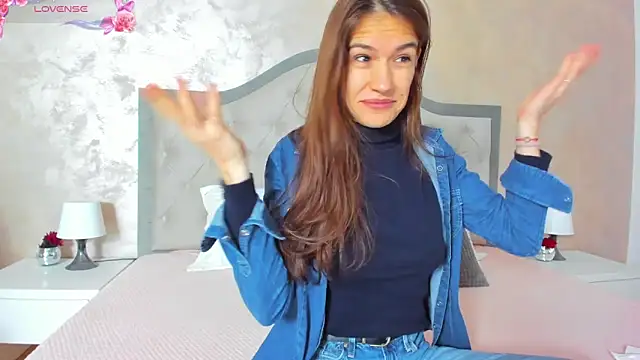 Snapshot of JennaMyers chatting on 03/01/25, 08:21 JennaMyers online show from 03/01/25, 08:21