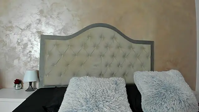 Snapshot of JennaMyers chatting on 11/07/25, 08:09 JennaMyers online show from 11/07/25, 08:09