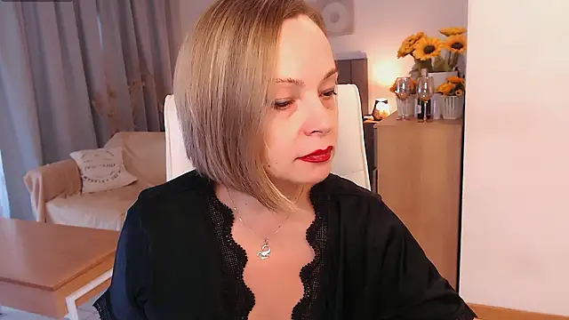 Tilly Eliot online show from 02/22/26, 08:29