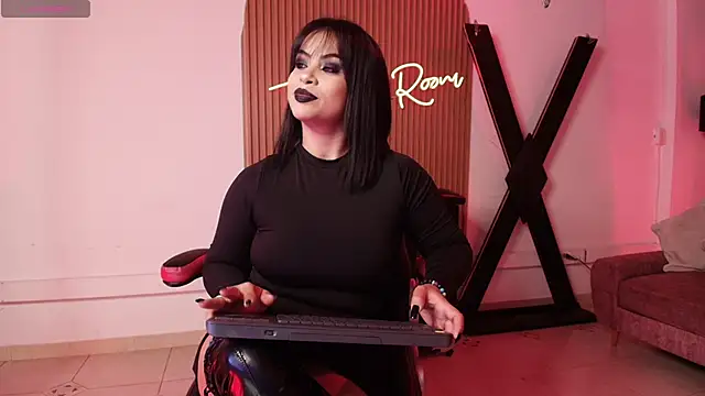 arianna smith  online show from 03/22/25, 07:20