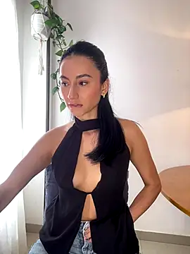 Snapshot of _Amatista chatting on 11/08/25, 06:18 Amatista online show from 11/08/25, 06:18