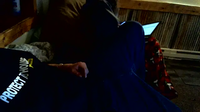 Snapshot of Dalton2288 chatting on 02/14/26, 06:54 Dalton2288 online show from 02/14/26, 06:54