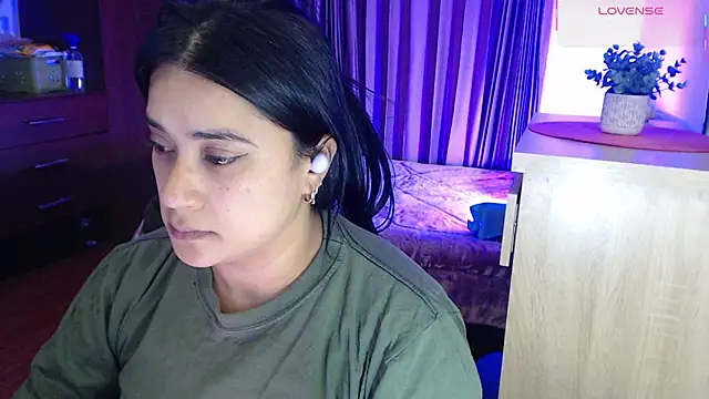 princesskelly online show from 10/21/25, 03:51