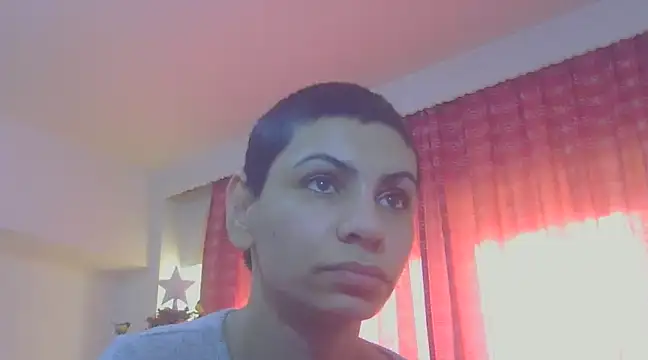 Snapshot of hotSANDRA_STARR chatting on 01/11/25, 01:32 hotSANDRA STARR online show from 01/11/25, 01:32