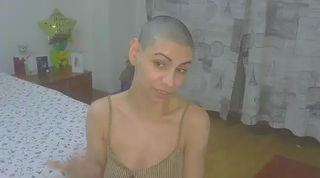 Snapshot of hotSANDRA_STARR chatting on 03/06/25, 09:42 hotSANDRA STARR online show from 03/06/25, 09:42