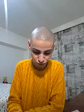 Snapshot of hotSANDRA_STARR chatting on 03/10/25, 06:56 hotSANDRA STARR online show from 03/10/25, 06:56