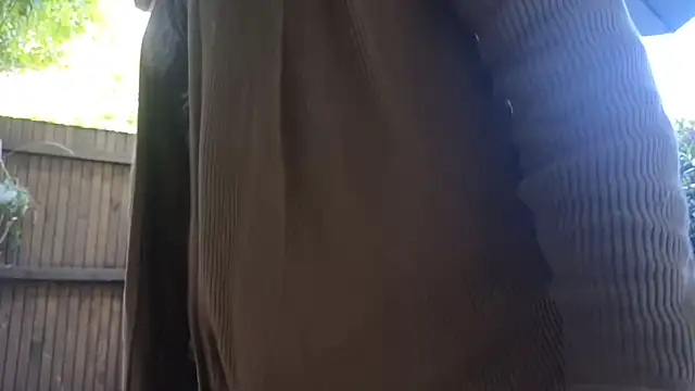 Snapshot of TopsyWilde chatting on 12/31/24, 09:21 TopsyWilde online show from 12/31/24, 09:21