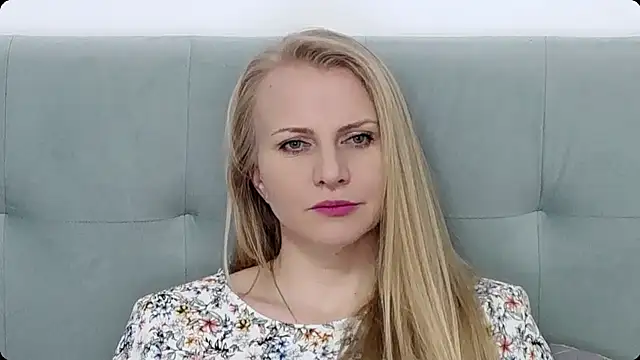 Snapshot of K__Adrienne chatting on 02/13/25, 10:23 K Adrienne online show from 02/13/25, 10:23