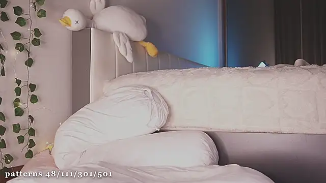 Snapshot of liassmolly1_couple chatting on 02/28/25, 03:04 liassmolly1 couple online show from 02/28/25, 03:04