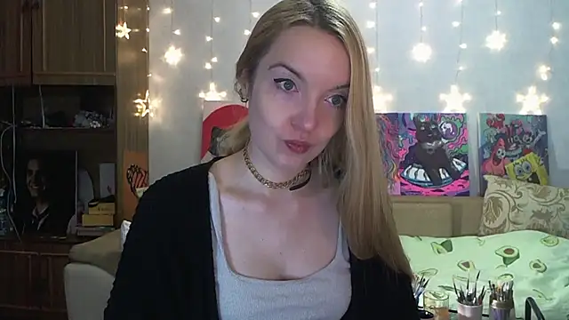 Snapshot of SecretSophia chatting on 12/04/24, 02:37 SecretSophia online show from 12/04/24, 02:37