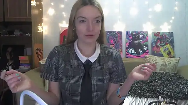 Snapshot of SecretSophia chatting on 01/09/25, 02:29 SecretSophia online show from 01/09/25, 02:29