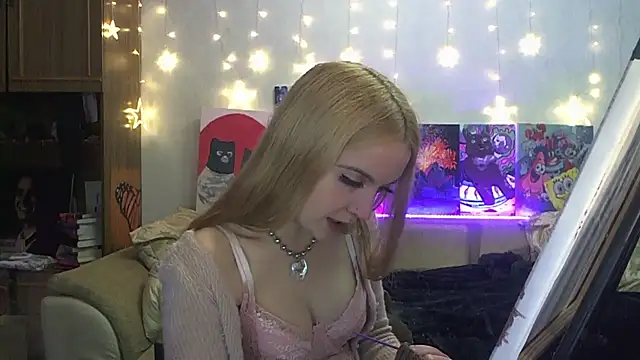 Snapshot of SecretSophia chatting on 03/07/25, 11:05 SecretSophia online show from 03/07/25, 11:05