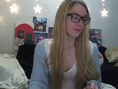 Snapshot of SecretSophia chatting on 09/25/25, 08:45 SecretSophia online show from 09/25/25, 08:45