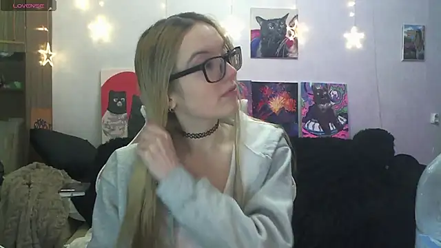 SecretSophia online show from 02/01/26, 10:30