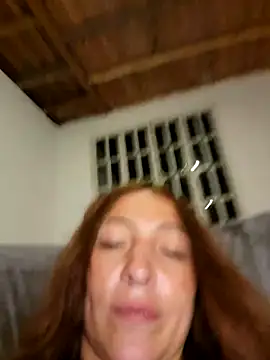 VickyHoult online show from 12/28/24, 02:01