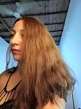 VickyHoult online show from 12/29/24, 09:41