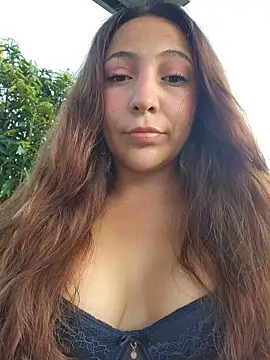 VickyHoult online show from 11/06/25, 09:59