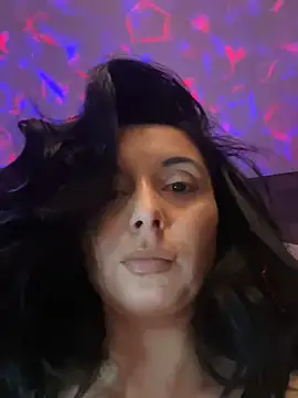 Snapshot of YreneRay chatting on 12/08/24, 08:51 YreneRay online show from 12/08/24, 08:51